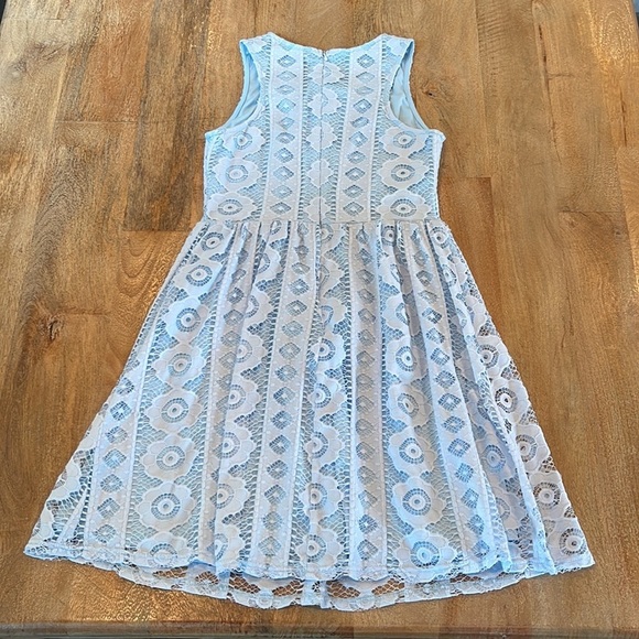 šAltarād STATE | light baby blue sleeveless lace dress size XS - Picture 3 of 6